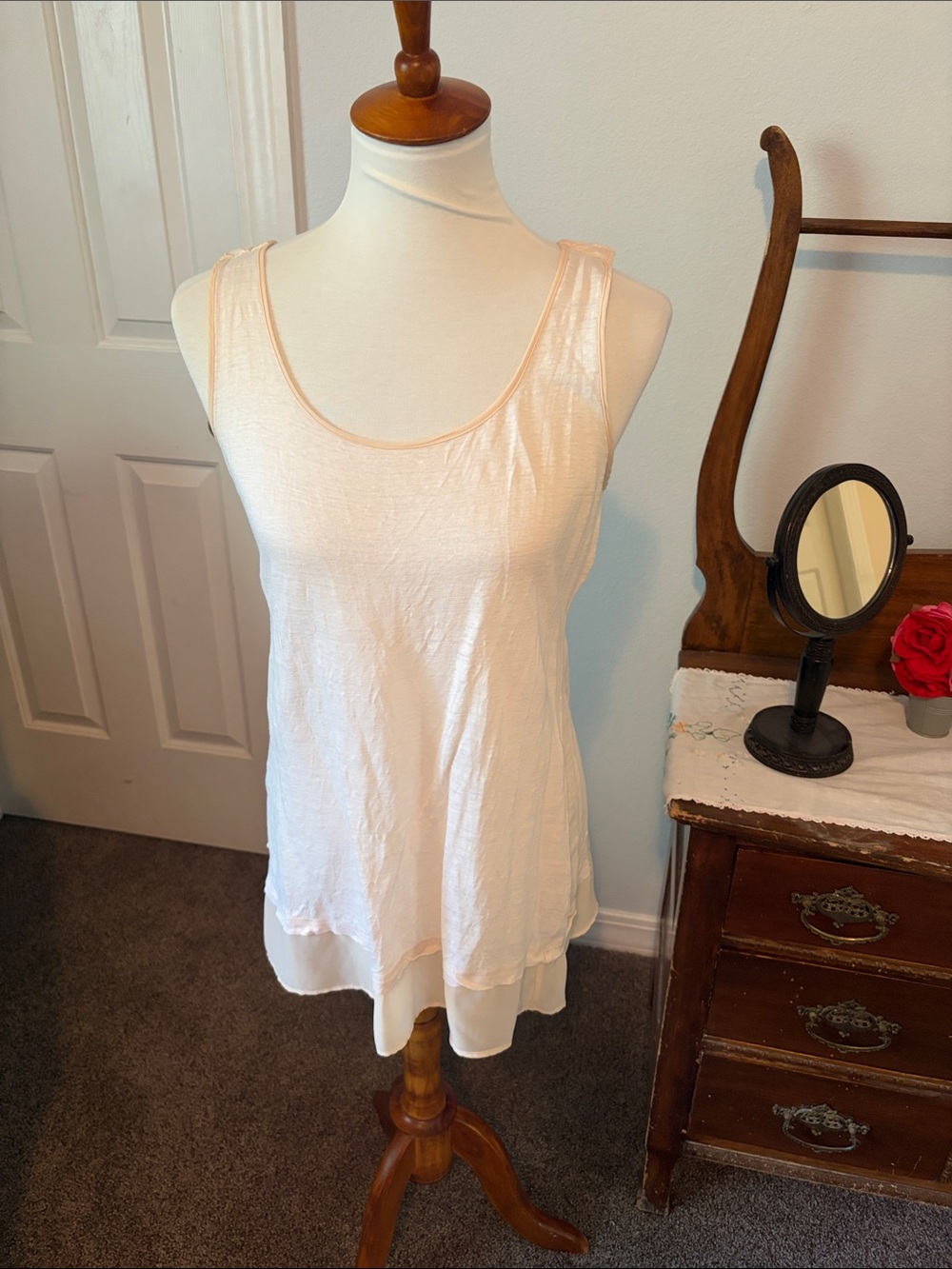 Ann Taylor Women's Light Cream Layered look Scoop Neck Tank